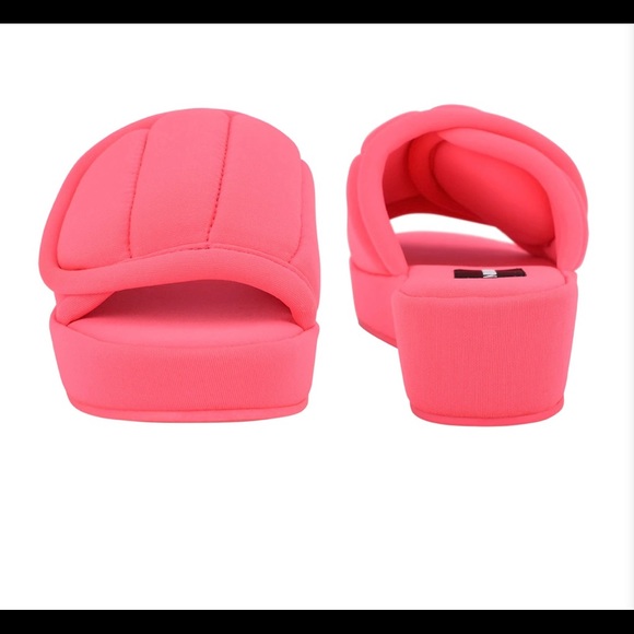 Nine West sandals - Picture 2 of 3